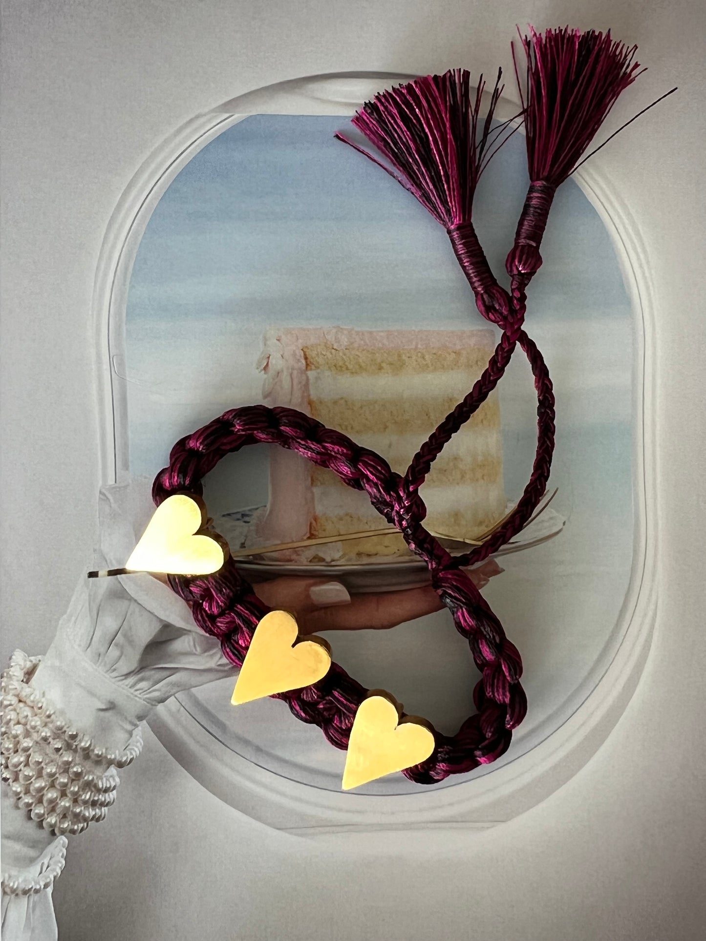 MACRAME TRES CORAZONES GUINDA