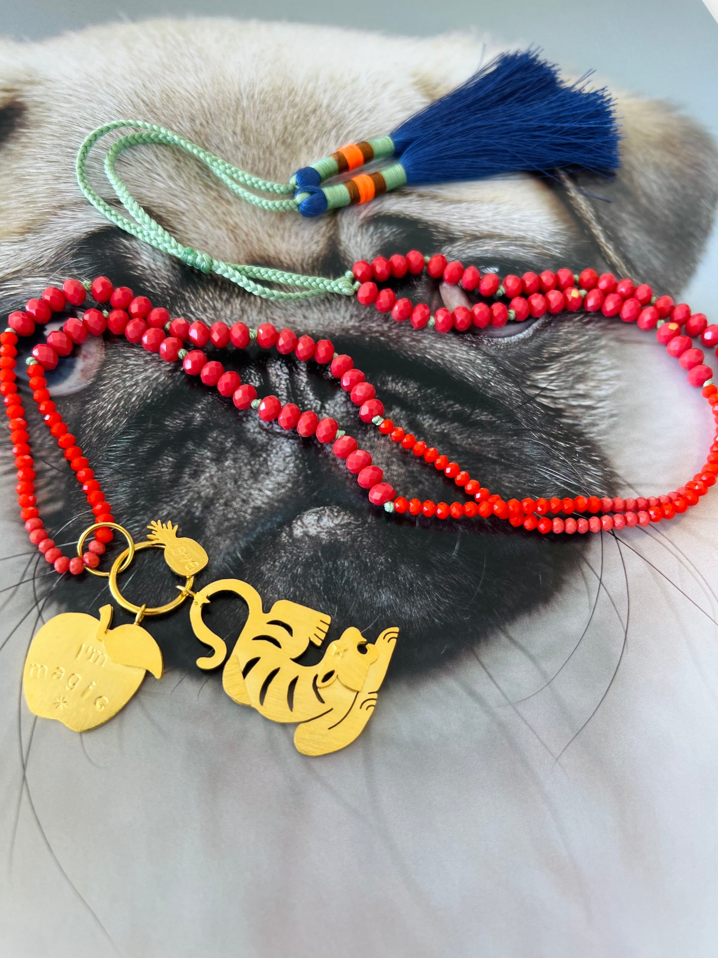MAGIC TIGER NECKLACE RED